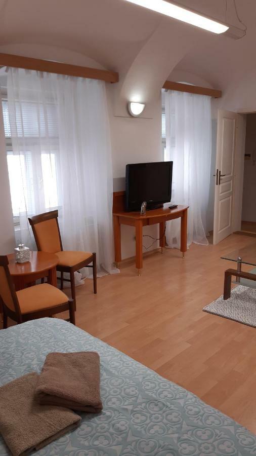 كَشّا Big Modern Doubleroom Near Cathedral المظهر الخارجي الصورة